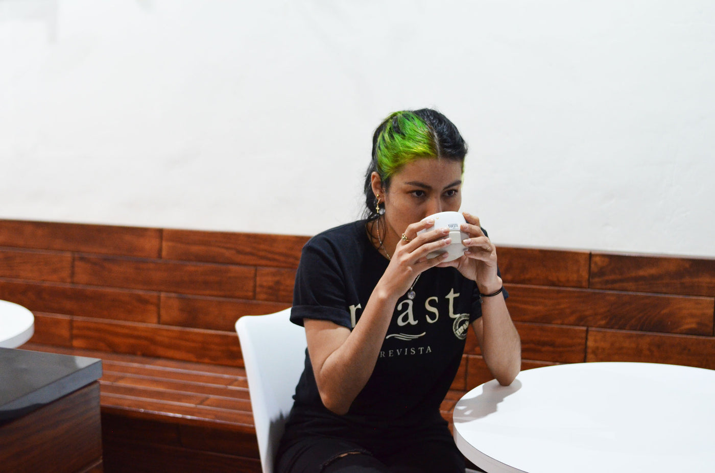 ¿Cómo comenzar a diferenciar sabores en la taza de café?