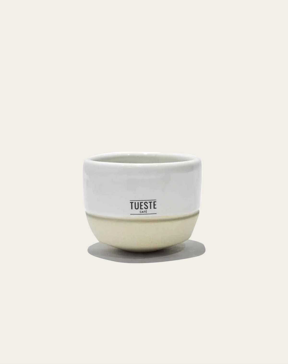Taza de cerámica grande